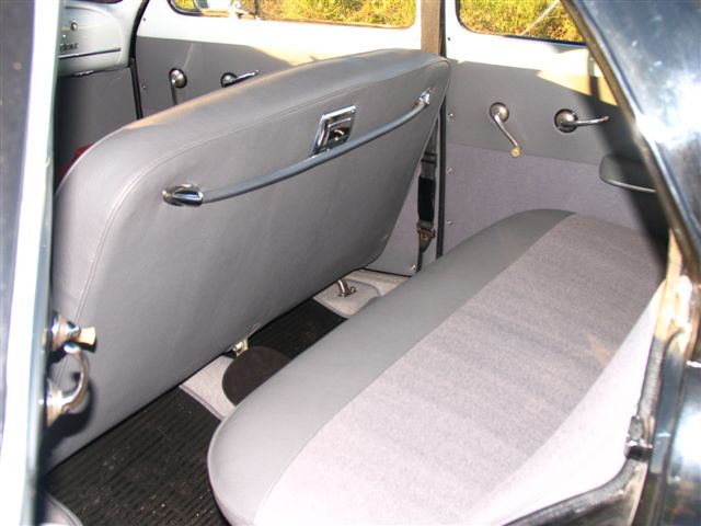 Seat1400B M-176.363 073.jpg
